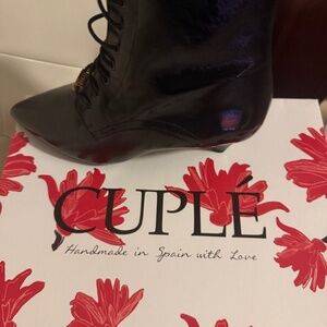 Womo shoes